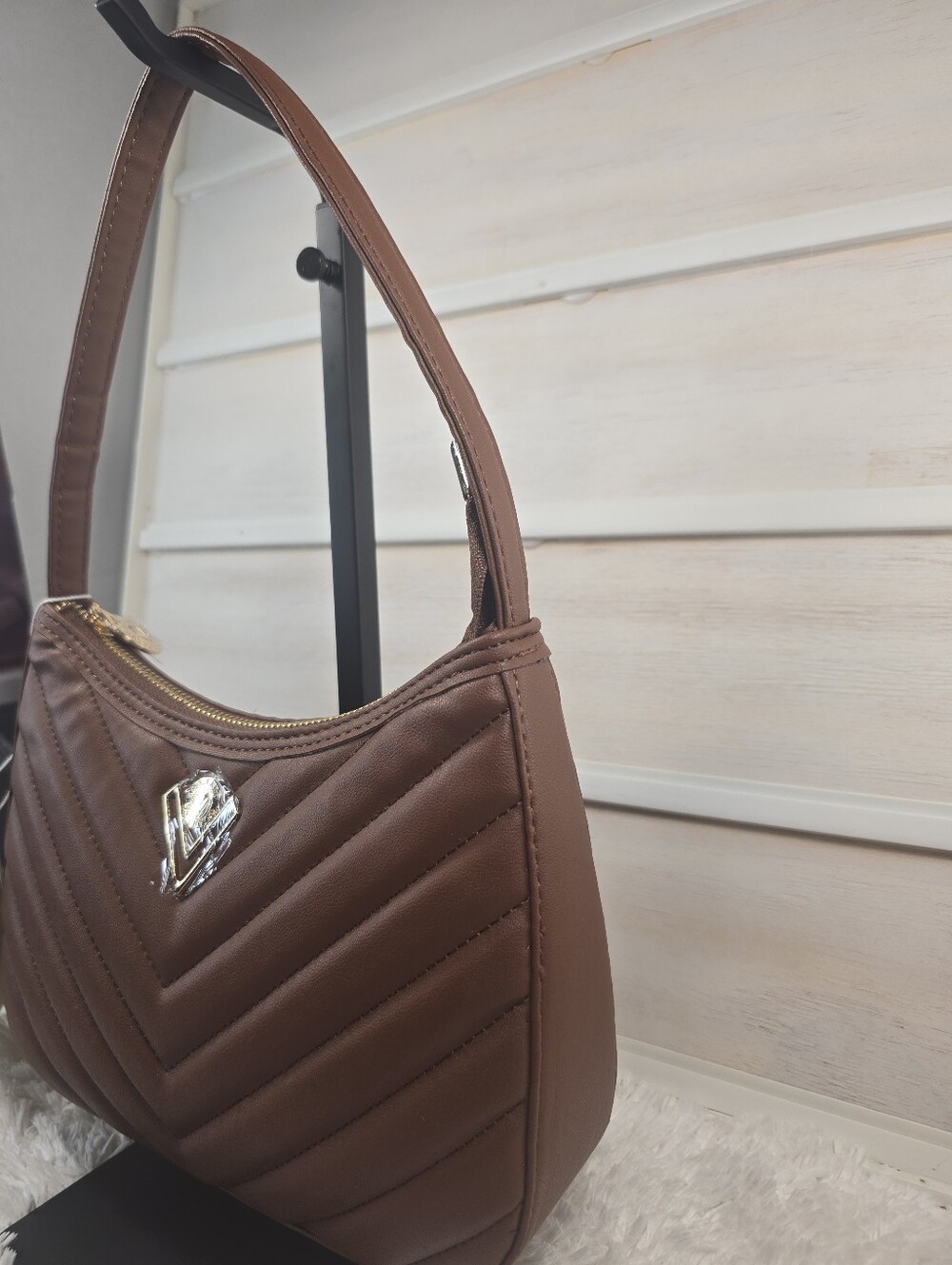 Valentino Orlandi Brown Quilted Shoulder Bag with Gold Logo - Picture 5 of 16